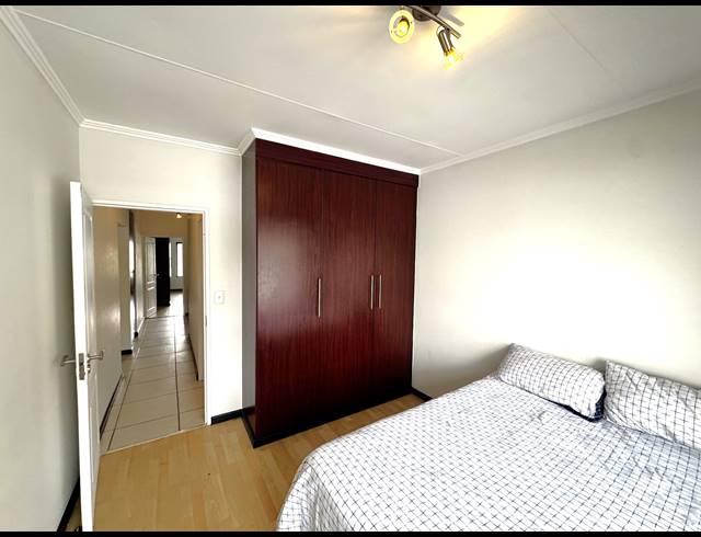 3 BEDROOM APARTMENT FOR SALE IN ACACIA